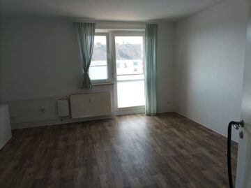 Charmante Wohnung mit Tageslichtbad, 06258 Schkopau, Etagenwohnung